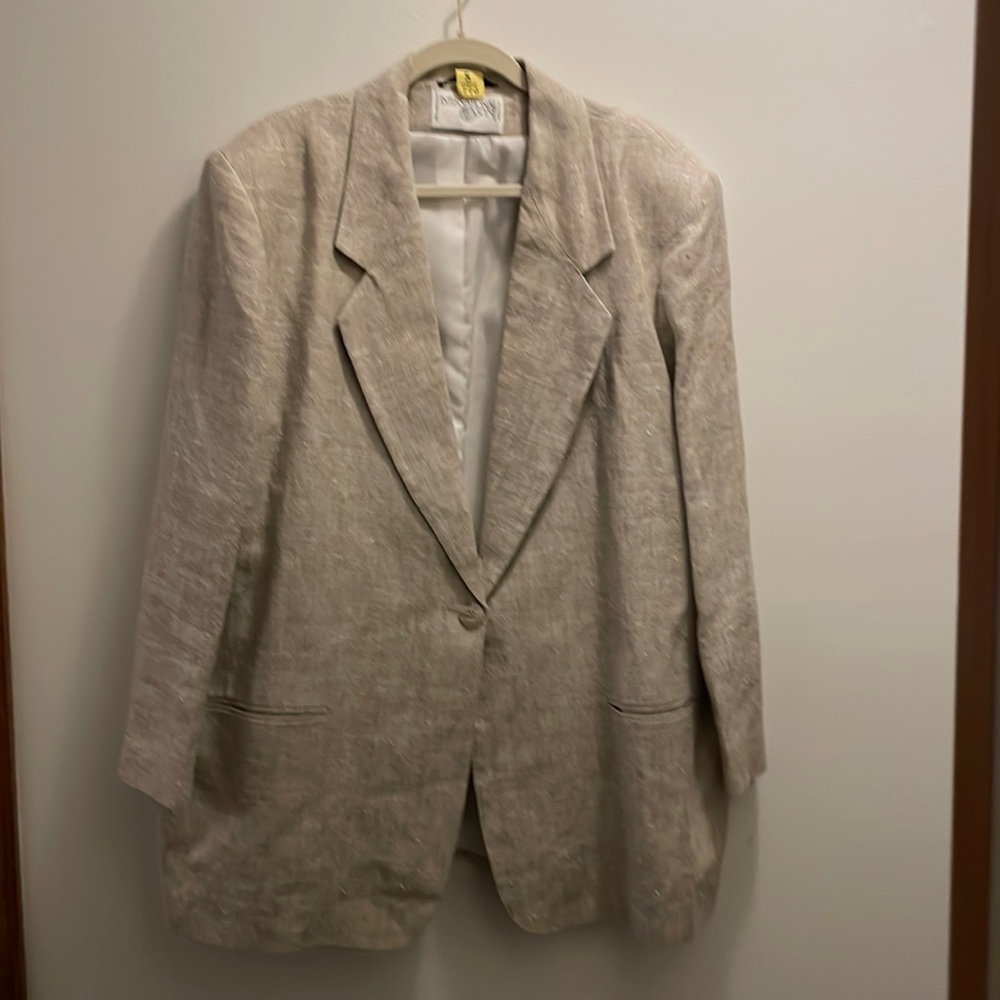 Classic linen blazer